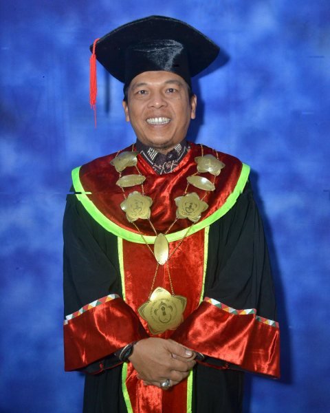 Dr. Syafnial, M.M